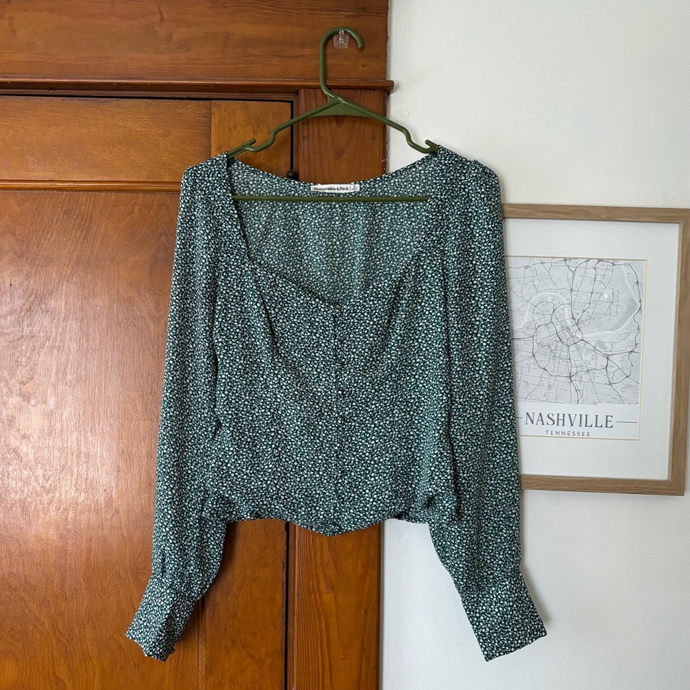 ABERCROMBIE Sweetheart Long Sleeve Blouse